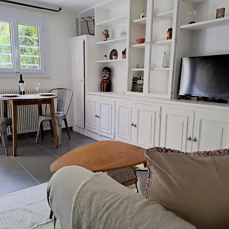 Apartment Διαμέρισμα Bievres
